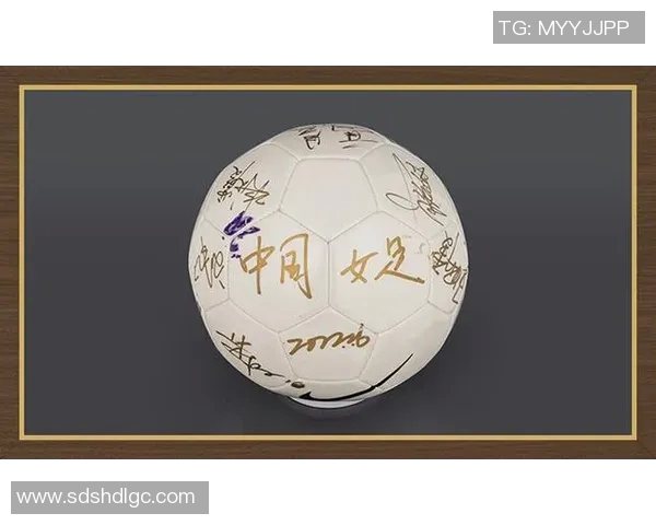 轻松获取最简单足球明星签名的方法与技巧分享 轻松获取最简单足球明星签名的方法与技巧分享