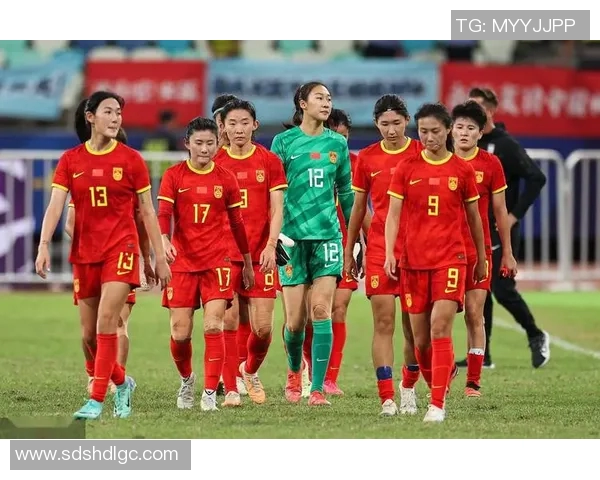 女足中国对阵日本精彩重播回顾赛场瞬间与精彩进球分析