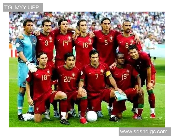 世界杯足球明星背后的故事与传奇瞬间大揭秘